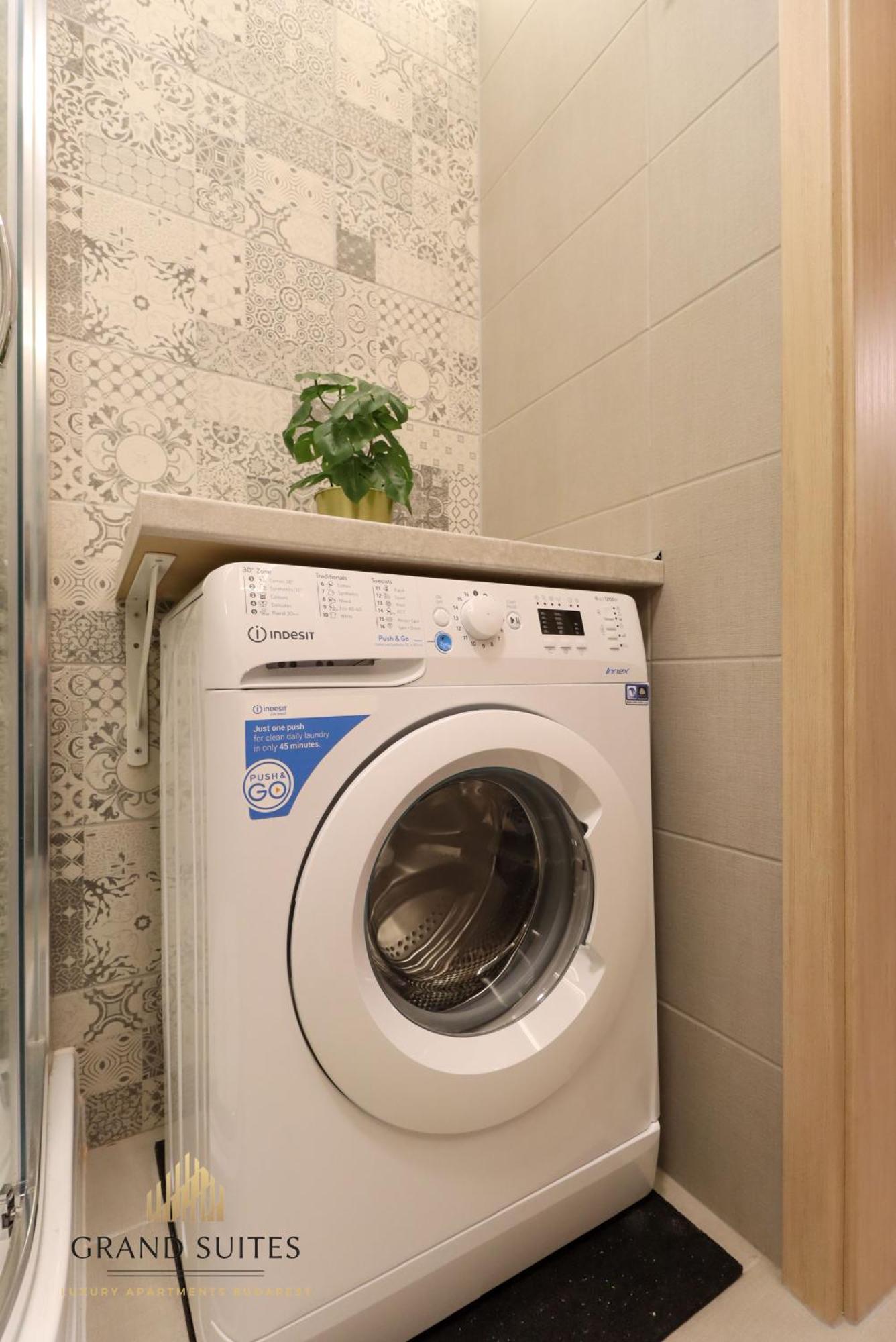 Grand Suites Central Budapeszt Zewnętrze zdjęcie