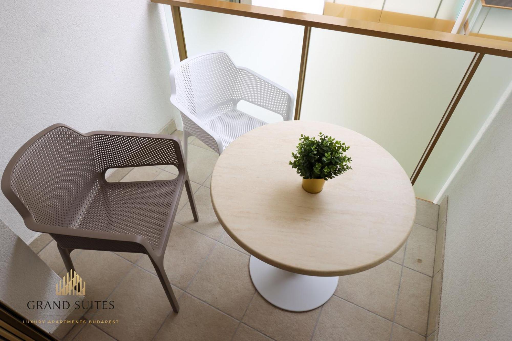 Grand Suites Central Budapeszt Zewnętrze zdjęcie